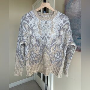 RD Style Beige Gray Fuzzy Soft Texture Crew Neck Sweater Women’s Small Abstract